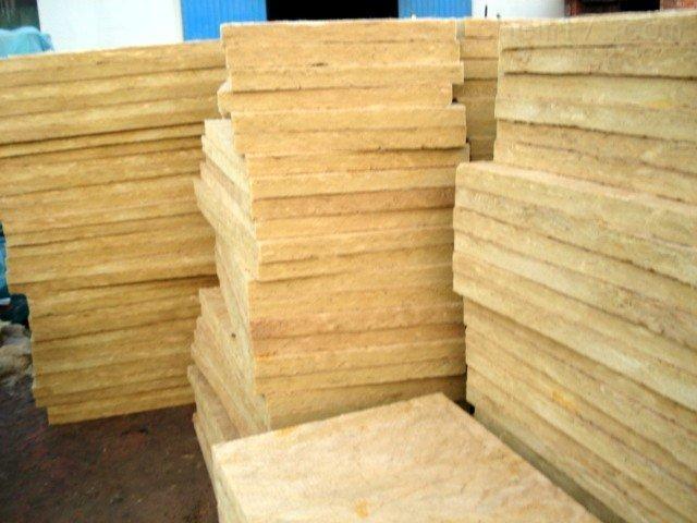 全型號(hào)外墻巖棉板專業(yè)生產(chǎn)，化工級(jí)品質(zhì)保障的行業(yè)標(biāo)桿